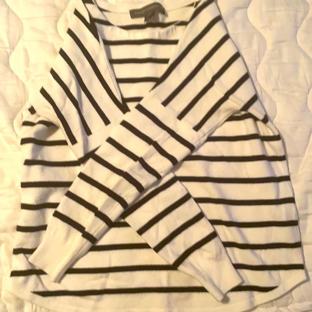Fence Connection Women’s Sweater Small